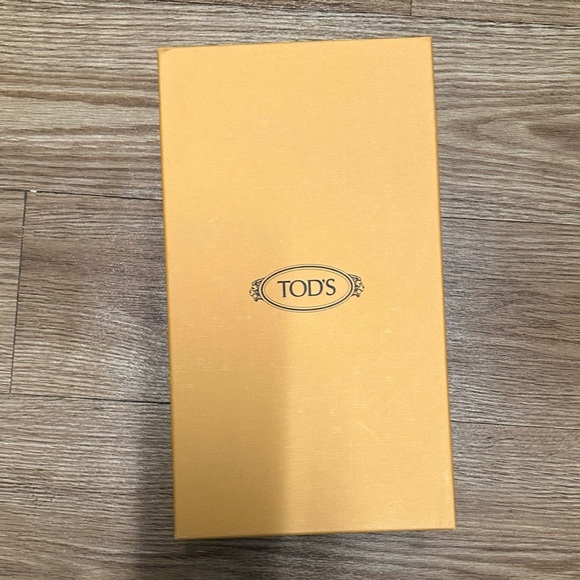 TODS Leather Penny Driving Moccasin - Picture 11 of 16